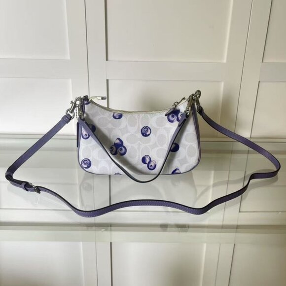 NWT Coach Teri Shoulder Bag In Signature Canvas With Blueberry Print - Picture 3 of 3